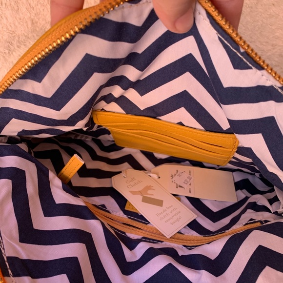 Mud pie large wallet. NWT beautiful pumpkin color and super soft ☀️ - Picture 8 of 9